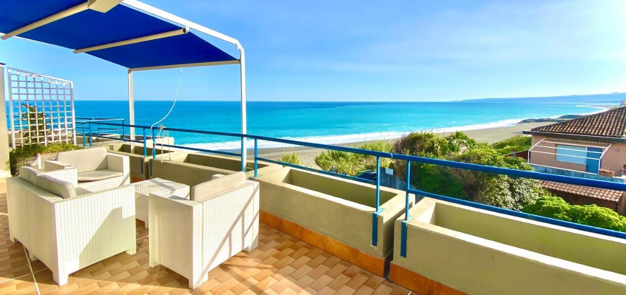 Ferienwohnung The Dream - Seafront Loft Giardini-Naxos Exterior foto